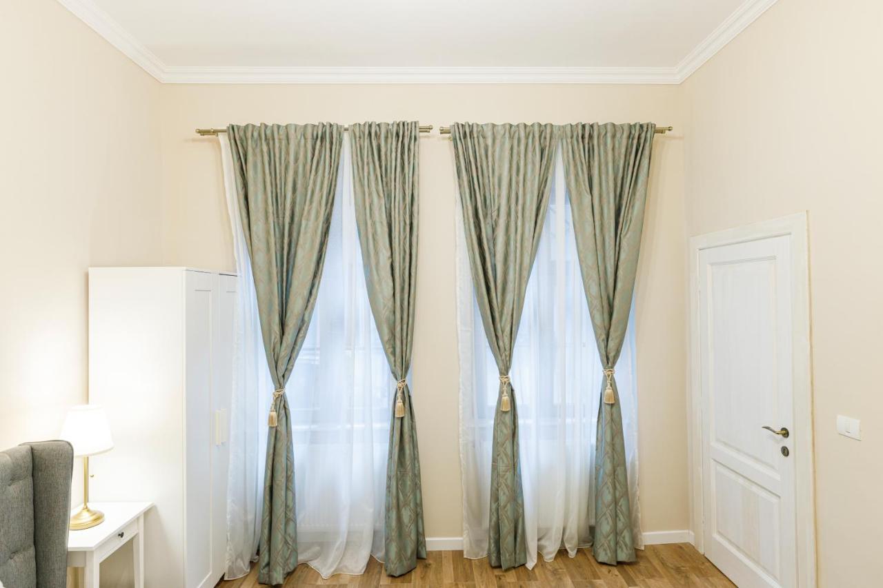 Beautiful Apartment In Heart Of Historical Center Timisoara Exterior foto
